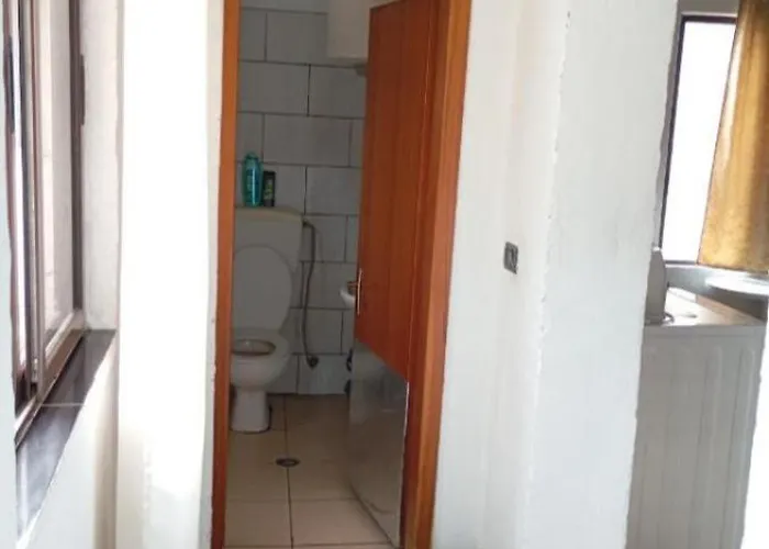 Private In House 17 Apartment