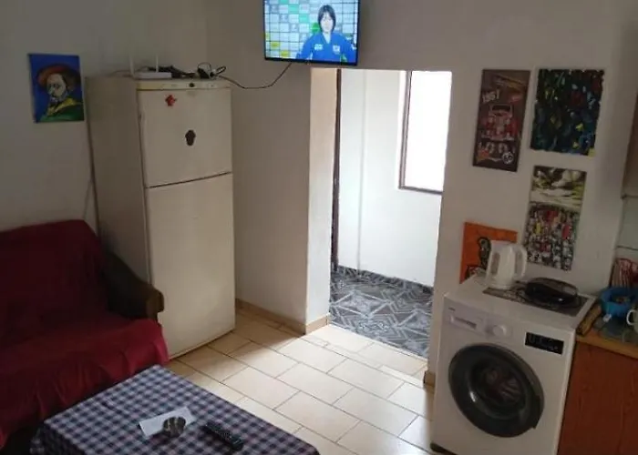 Private In House 17